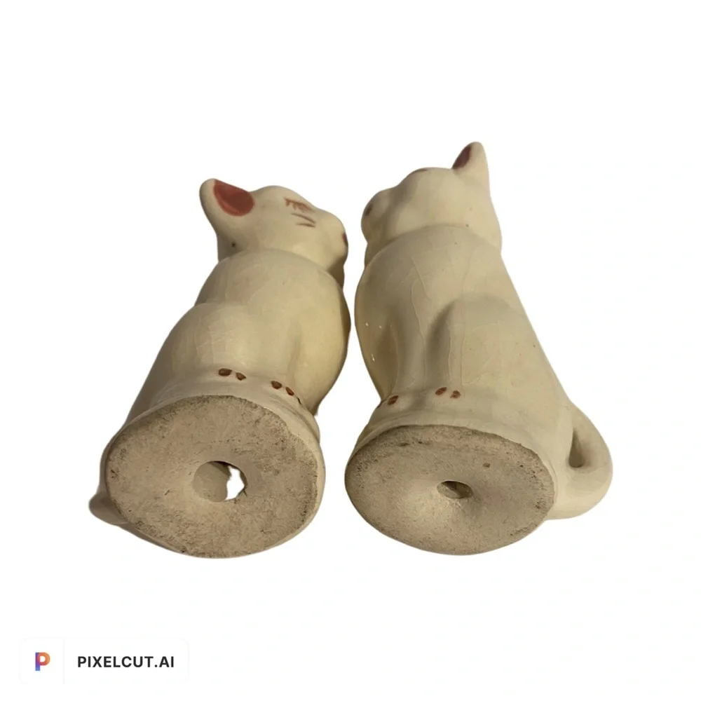 Vintage Salt & Pepper Shakers Cats MCM 3” White with Redish Brown Paint - Picture 4 of 4